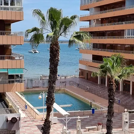 Golden Seaview Center 또레비에하